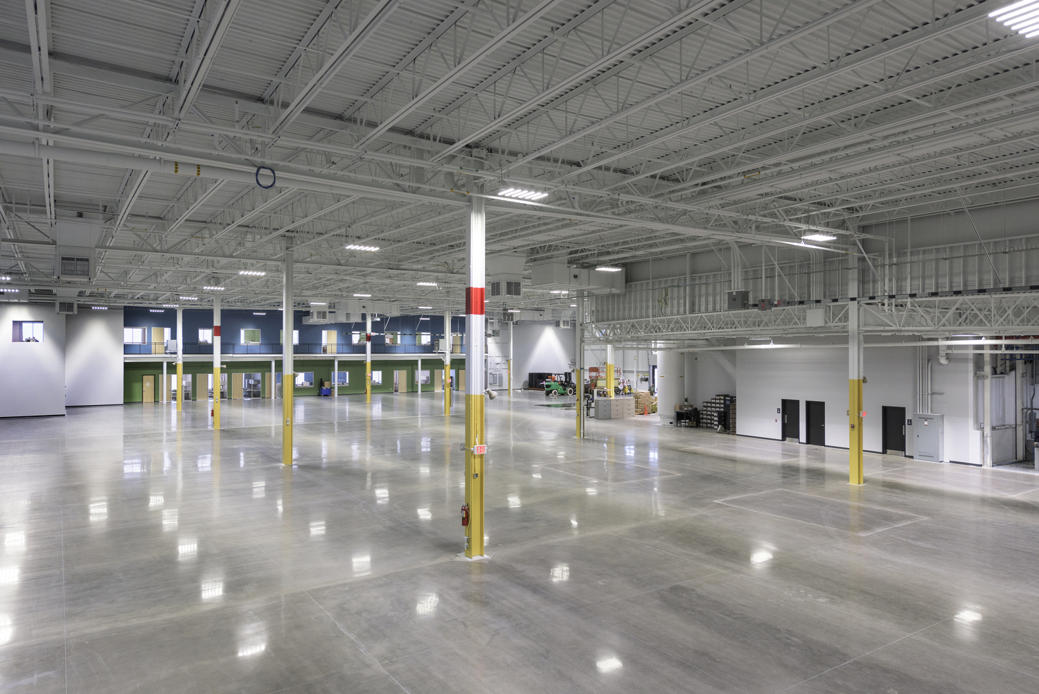 Interior and exterior photos of facility

GE Plaant Hooksett NH
